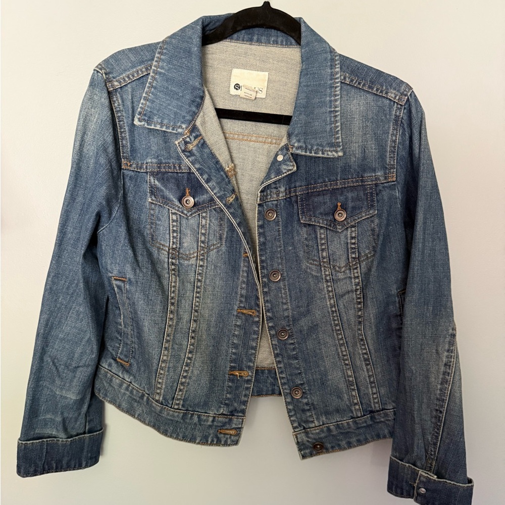 Classic Blue Denim Jacket - Unbranded